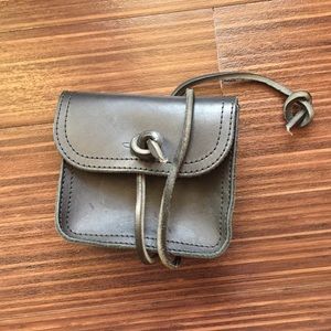 Saddleback leather organizer bag in black